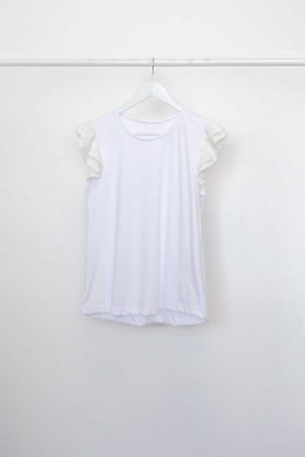 Remera Blanca con puntillas