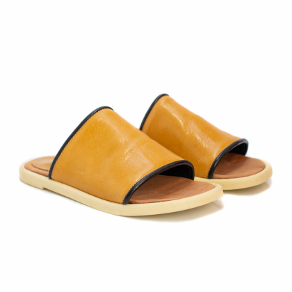 Sandalia Ali S05 Charol Beige c/ribetes negro