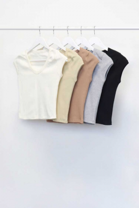 Remera Morley Crema Escote en V