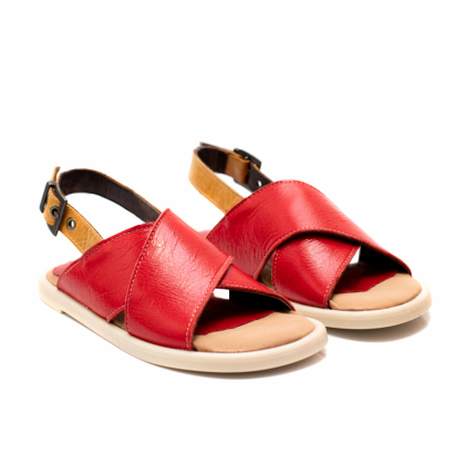 Sandalia Ali S01 Charol rojo con pulsera maiz